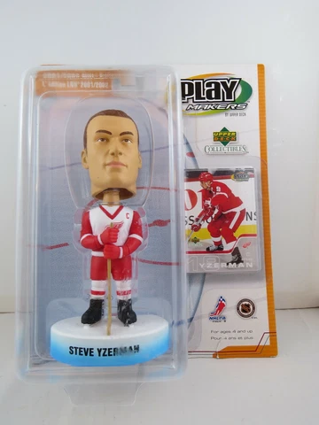 Steve Yzerman Bobblehead - Play Makers by Upper Deck (2002) - New In Box Cover
