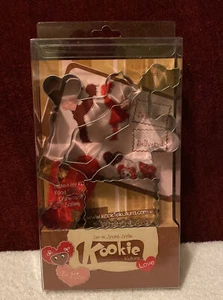 Kookie Kultura Love Set, Baciare Coppia Cuore Timbro Tagliabiscotti Inox - Foto 1 di 3