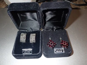 Lot of 2 sterling silver earrings pierced ears in velvet box beautiful! - Picture 1 of 13