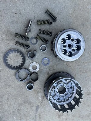 06-07 Suzuki GSXR 600 GSXR600 2007 cesta de embrague placas exteriores interiores lote OEM Foto 1 de 4