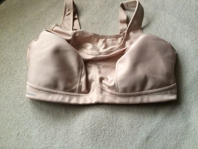 Sujetador deportivo GLAMORISE 42D Magic Lift Café Cami copa suave estilo 1066 nuevo en caja Foto 1 de 4