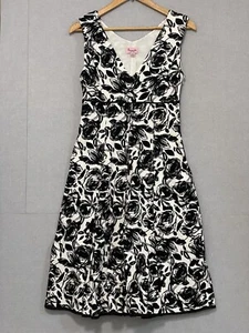 LEMONADE ON THE LAWN Black And White Roses Dress Midi Classy Size 10 - Picture 1 of 5