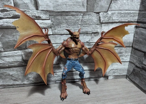2009 Mattel DC Universe Classics Wave 10 Man-Bat Figure Batman Vampire Monster Cover