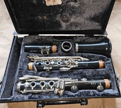 Clarinete soprano Leblanc Vito 7212 con estuche. Estados Unidos. Muy buen estado. Foto 1 de 4