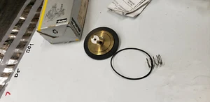 Parker Skinner 7KG02 Solenoid Valve Parts Kit. NEW IN DISTRESSED  BOX.  lot#2 - Picture 1 of 3