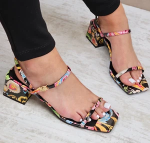 Versace Jeans Couture Baroque Black Leather Ankle Heels Sandals Shoes EU 39 UK 6 - Picture 1 of 19