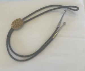 Cravatta Bolo pepita placcata oro vintage con punte argentate e treccia in pelle nera 39" - Foto 1 di 8