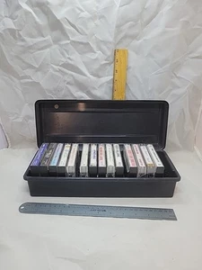 Cassette Case And 14 Cassettes Country - Picture 1 of 10