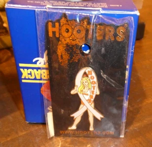 HOOTERS RESTAURANT GIRL BREAST CANCER AWARENESS PINK RIBBON LAPEL PIN! - Picture 1 of 4