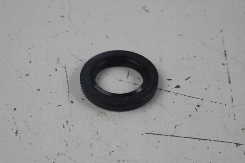 1968-83 YAMAHA XS1 XS2 TX/XS 650/750 SL351 OIL SEAL .PART#93105-40018 - Image 1 of 1