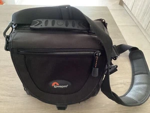 Lowepro camera padded shoulder bag Black Nova 1 AW Exc.condition - Photo 1/9