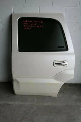 2002-2003-2004-2005-2006 CADILLAC ESCALADE LEFT REAR DOOR - Imagem 1 de 4