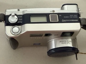 Sony DSC-s70 Digital Camera 3.3MP Carl Zeiss Zoom Compact Point Shoot - Picture 1 of 6