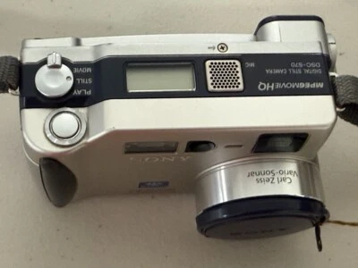 Sony DSC-s70 Digital Camera 3.3MP Carl Zeiss Zoom Compact Point Shoot - Image 1 of 4
