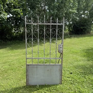 Alter Schmiedeeiserner Zaun + 1 Tür / Gründerzeit um 1900 / Gesamtlänge 11m - Bild 1 von 18