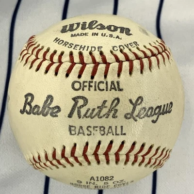 Pelota de béisbol vintage Wilson A1082 Babe Ruth League cuero de caballo EE. UU. Foto 1 de 4