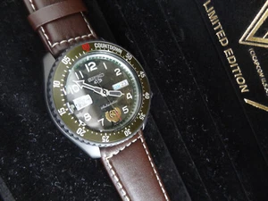 Seiko 5 Sports Automatic Watch Streetfighter V Guile NEU - Bild 1 von 6