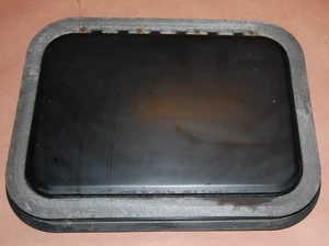 Ventilación de techo trasero de fábrica Dodge Ramcharger - 1981 - 1993 - Imagen 1 de 6