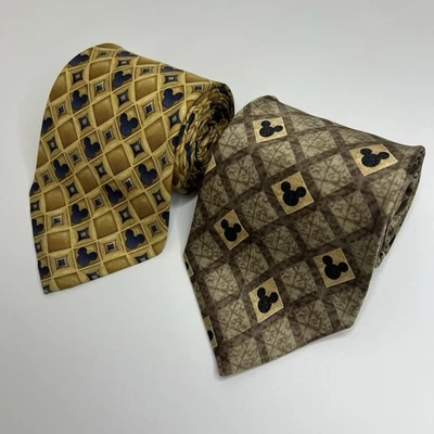 Paquete de 2 corbatas de seda Disneyland Resort Mickey Mouse corbatas marrones doradas de Disney Foto 1 de 4