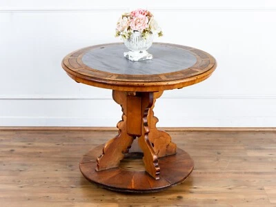 Antigua mesa de centro redonda barroca alemana del siglo XVII. Foto 1 de 4