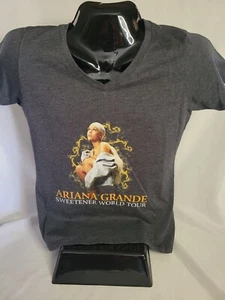 T-Shirt Ariana Grande Sweetener 2019 World Tour (Größe L) - Bild 1 von 4
