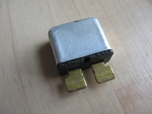 Mack Truck 11MR38M-4 15AT2 Circuit Breaker Fuse 15A 15Amps #M147AC - Picture 1 of 4