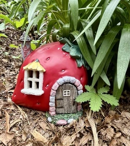 Strawberry Fairy House - Picture 1 of 15