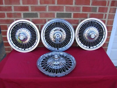 71 72 CHEVROLET MONTE CARLO NOS 15" TAPACUBOS CABLE GM # 3982876 Foto 1 de 4
