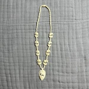 Antike geschnitzte cremefarbene Zelluloid Elefant Tier Perlen Anhänger Halskette - Bild 1 von 9