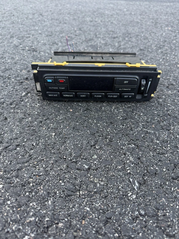 Módulo de control climático temperatura calor aire acondicionado Lincoln Town Car 1995-1997 F7VH-19C933-AA Foto 1 de 4