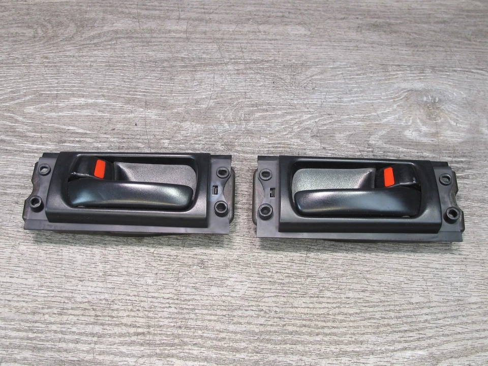 95-00 LEXUS UZZ30L SC300 SC400 JUEGO DE MANIJAS INTERIORES PUERTA IZQUIERDA Y DERECHA OEM Foto 1 de 4