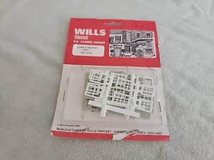 WILLS FINECAST OO RefSS42 DOORS & WINDOWS PACK 1 PLASTIC MODEL KIT SS42 - Picture 1 of 13