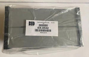 BUD Industries EX-4542 Extruded Aluminum Box 3.78" L x 3.78" W x 6.89" H, Silver - Picture 1 of 3