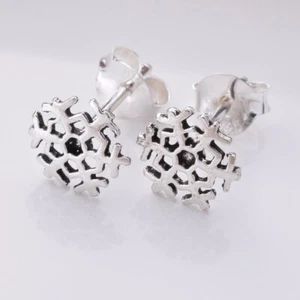 Brand New 925 Sterling Silver Snowflake Stud Earrings - Picture 1 of 1