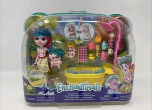NUOVO Enchantimals Bathtime Splash Playset Petya Pig, Streusel & Nisha Figure Nuovo con scatola - Foto 1 di 14