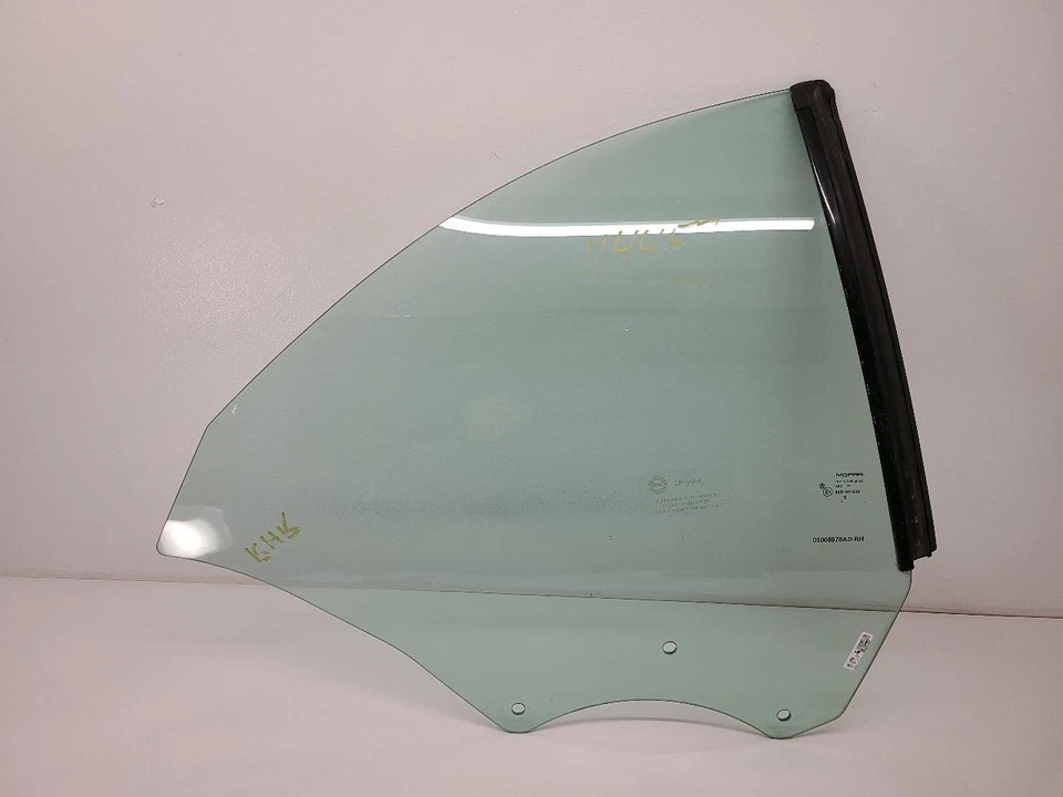  2011-2014 CHRYSLER 200 Passenger Right Quarter Glass Convertible  Foto 1 de 4