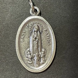 Dame von Fatima katholische religiöse Medaille Medaillen Italien Virgen de Fatima - Bild 1 von 3