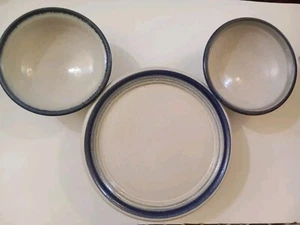 Artisan Studio Art Pottery Handmade 4 Dinner Plates 2 Bowls Blue Rim Signed - Picture 1 of 9