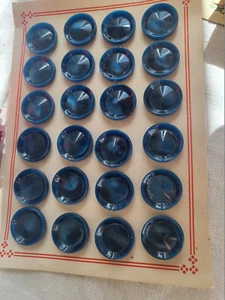 Plaque 24 boutons anciens bleu à pied belle teinte 2,2  cm T18 - Imagen 1 de 5