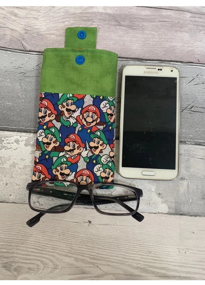 Super Mario HANDMADE PADDED PHONE CASE / POUCH Gift For HIM /HER - Image 1 of 4