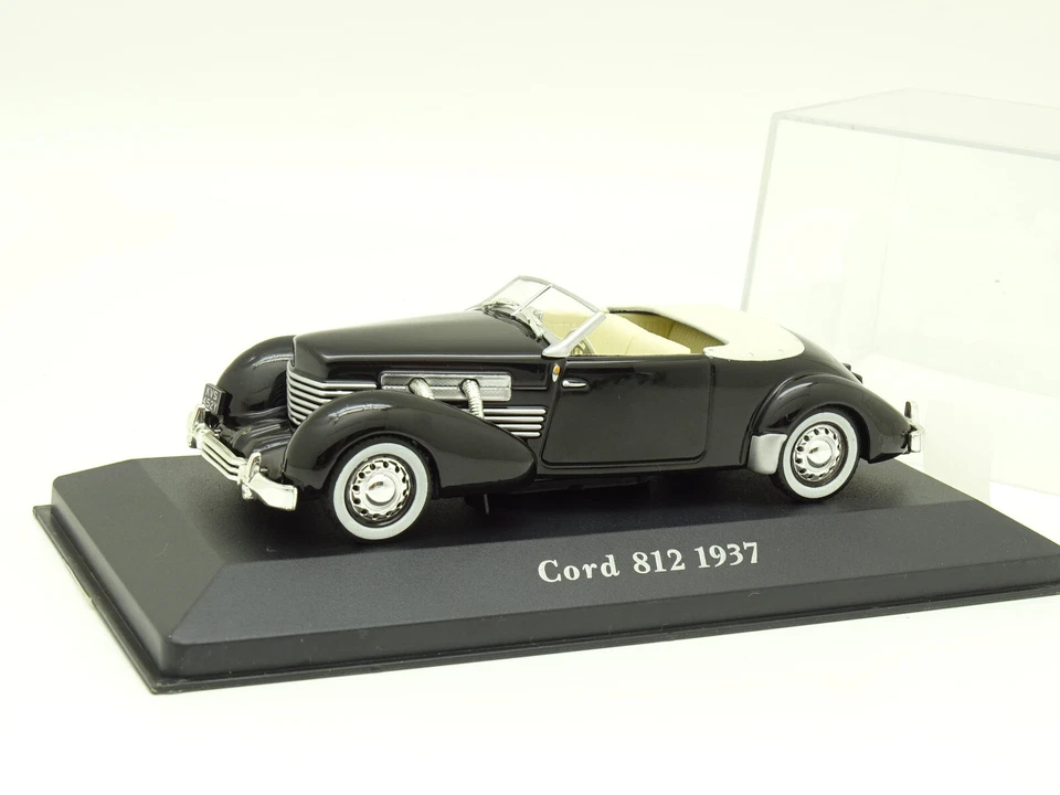 Ixo B 1/43 - Cord 812 1937 Black - Image 1 of 1