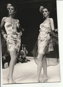 Printing Photo Analogue Ungaro 1989 Robert Cohen Agip Défilé Of Fashion - Picture 1 of 2