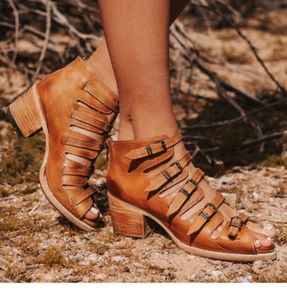 NEW Freebird Quinn Sandals Women's Size 9 Wheat-Sold Out! -RUNS LONG - Picture 1 of 7