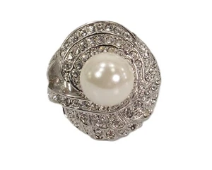 White pearl ring with cubic zirconia stones, wide ring large pearl Size 8 New - Picture 1 of 8