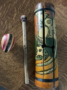 Bambus Zunge Schlitz Trommel handgeschnitzt Schlaginstrument mit Shaker Ei Vintage - Bild 1 von 11