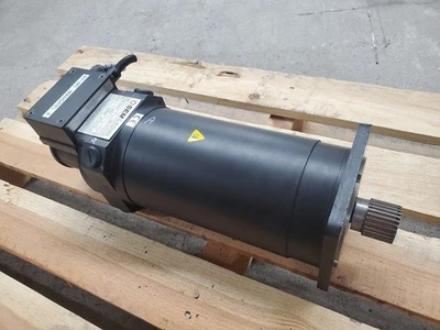 Servomotor de CC cepillado de ferrita SEM MT40W4-68 2600 rpm 180 V 86 A tracción en funcionamiento Foto 1 de 4