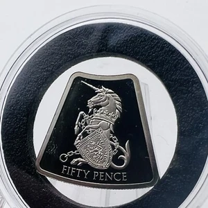 2013 Jersey Curved Silver Proof 50p Coin Queen’s Beasts ‘ Unicorn Of Scotland ‘ - Picture 1 of 2