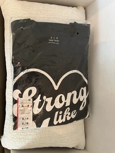 Strong Like Mom Youth T-Shirt - Picture 1 of 2