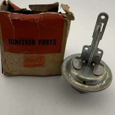 NOS OEM 1116113 Delco Vacuum Advance 1956 - '61 8 cyl. - Image 1 of 2