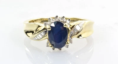 Anillo con detalles de diamantes y zafiros azul oscuro en oro amarillo de 10 k 1,25 quilates talla 7 Foto 1 de 4